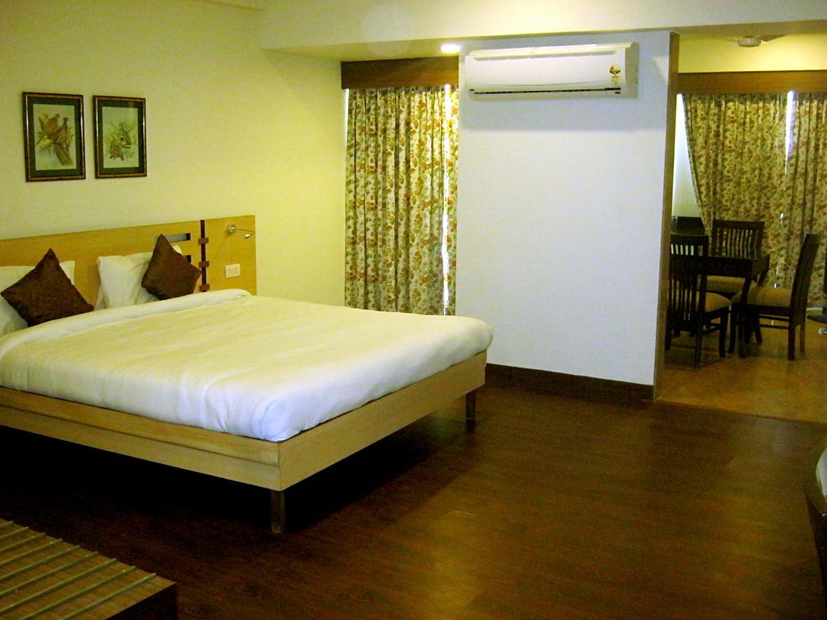 Savoy Greens Hotel Kasauli Exterior foto