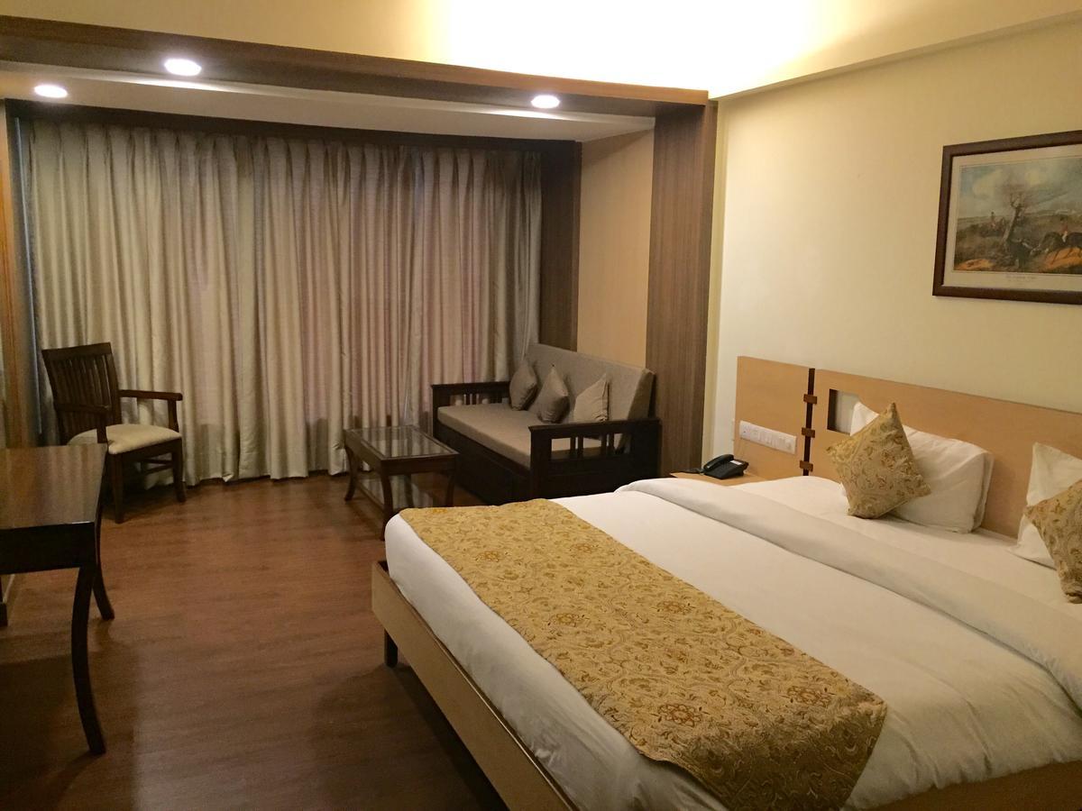 Savoy Greens Hotel Kasauli Exterior foto